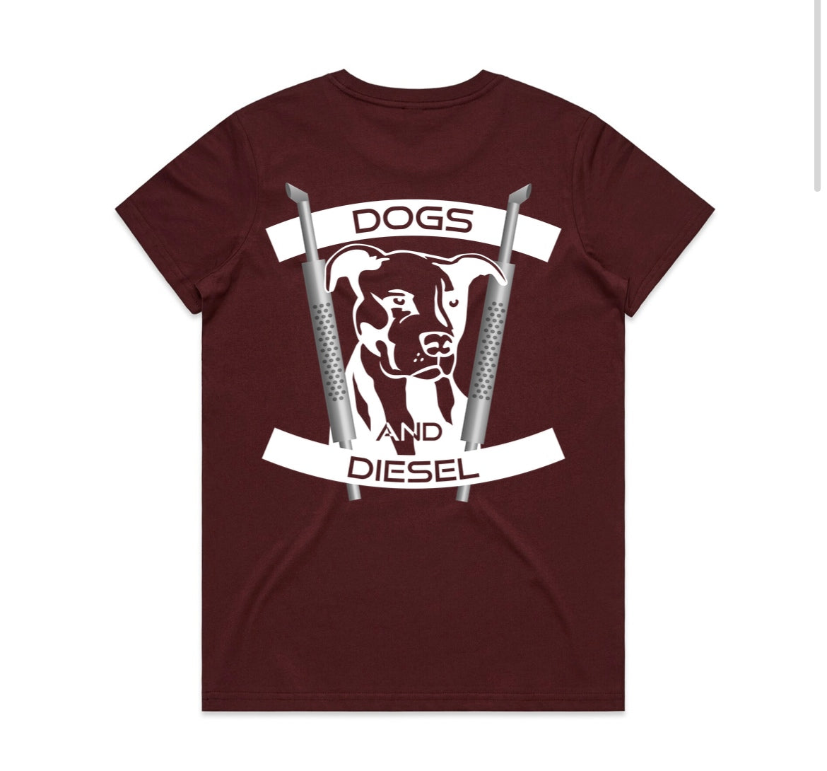 Women's Classic Tees Pocket Print - Maroon